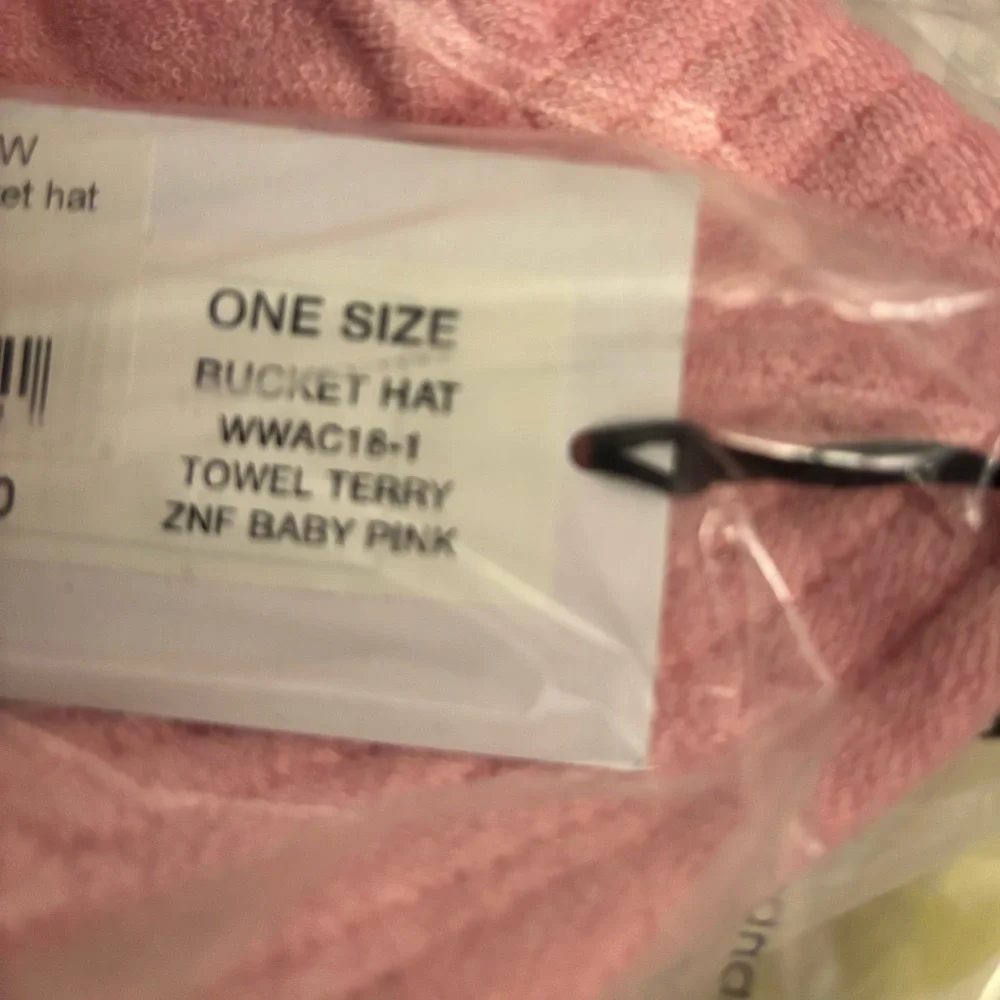 NWT WeWoreWhat Baby Pink OS Bucket Hat